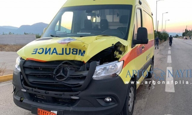 Άργος: Τροχαίο δυστύχημα με ασθενοφόρο – Ο οδηγός παρέσυρε και σκότωσε ηλικιωμένη