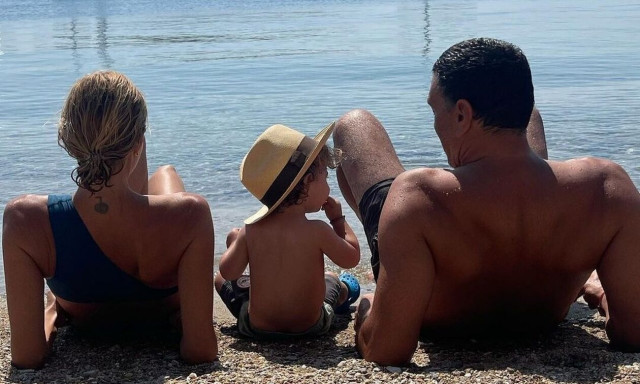 Τα χρόνια πολλά της Τζένης Μπαλατσινού με πρωταγωνιστή τον Κικίλια junior