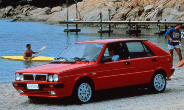 Δεν θα πιστεύετε πόσες Lancia υπάρχουν με ελληνικά ονόματα!