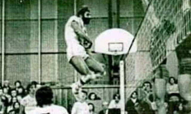 Ο Βασίλης Παπαδημητρίου πουλάει το μετάλλιό του για να βοηθήσει τον Νίκο Αντωνιάδη