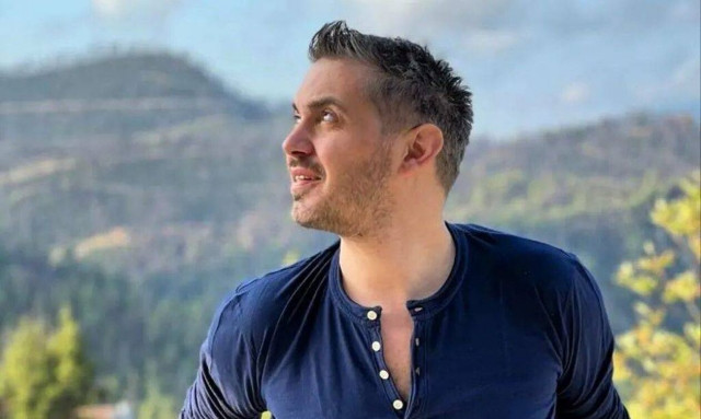 Ο Μιχάλης Χατζηγιάννης γυμνάζεται: «Δουλεύω τους ανύπαρκτους κοιλιακούς μου»