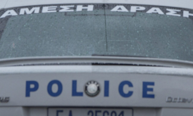 Κρήτη: Χειροπέδες σε μεθυσμένη οδηγό - Την «έδωσε» ο γιος της