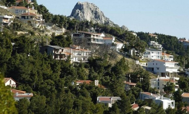 Δημόσια ακίνητα: Τίτλοι ιδιοκτησίας σε 90.000 καταπατημένα