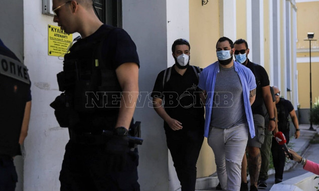 Στον ανακριτή ο πρώην παίκτης ριάλιτι για να απολογηθεί για τα 1,5 εκατ. ευρώ και την εισβολή