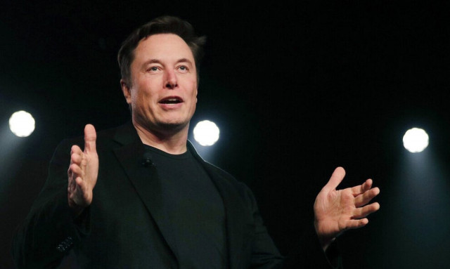 Έλον Μασκ: Αγοράζει τη Μάντσεστερ Γιουνάιτεντ; - Το tweet που προκάλεσε φρενίτιδα στη Βρετανία