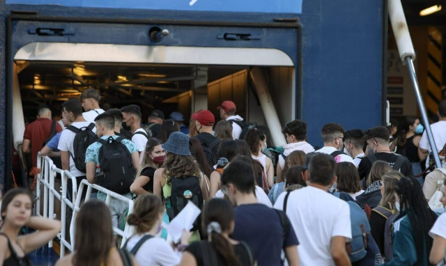 Κορονοϊός: «Βράζουν» τα νησιά - Τα 5 που είναι στο «κόκκινο» - Η ανάλυση Μαγιορκίνη