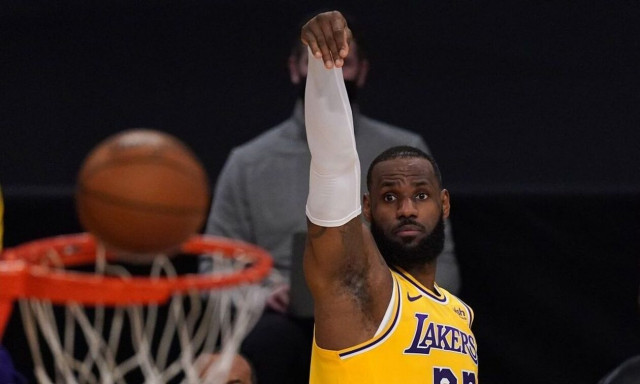 «Μίδας» ο Λεμπρόν Τζέιμς - Παραμένει στους Λέικερς με ποσό ρεκόρ