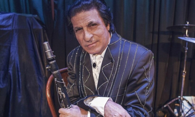 Γιώργος Μάγγας στο Newsbomb.gr: Ντροπή να διαδίδουν τέτοια ψέματα – Είμαι πολύ καλά στην υγεία μου