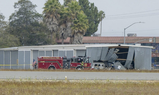 ΗΠΑ: Τρεις νεκροί από σύγκρουση δυο μικρών αεροσκαφών σε αεροδρόμιο της Καλιφόρνιας (video)