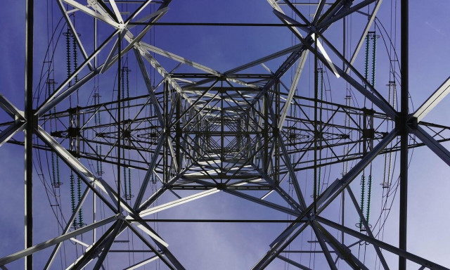 Ενέργεια: Τις νέες τιμές ανακοινώνουν οι πάροχοι - Το σχέδιο για απορρόφηση των αυξήσεων