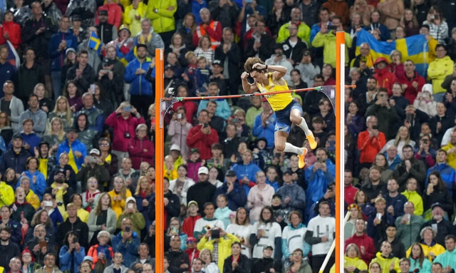 Ευρωπαϊκό πρωτάθλημα στίβου: Χωρίς αντίπαλο ο Ντουπλάντις στον τελικό του επί κοντώ (video)