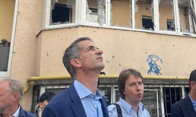 Athens Mayor Bakoyiannis at delegation meeting with Ukrainian President Zelensky