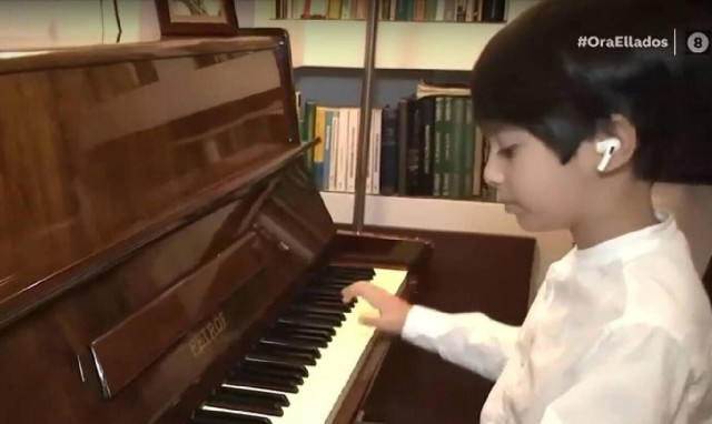 Εμμανουήλ Κοτσάκης: Ο μικρός πιανίστας με τις μεγάλες διακρίσεις - Είναι μόλις 7 χρονών