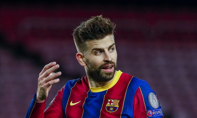 Ζεράρ Πικέ: Ξεπερνάει τη Σακίρα – Τα δημόσια φιλιά με την 23χρονη σύντροφό του