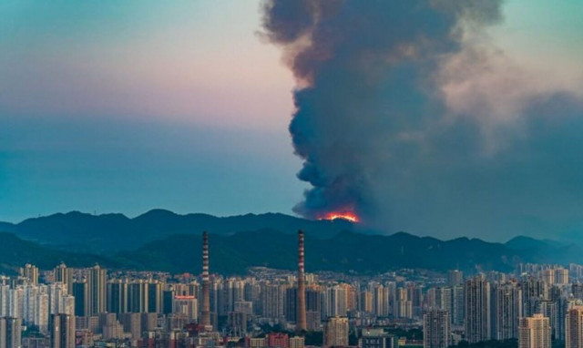 Κίνα: Δασικές πυρκαγιές στα νοτιοδυτικά της χώρας - Προβλέψεις για «ανακούφιση» απο τον καύσωνα