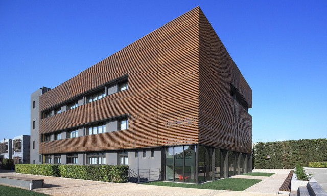 Σπουδές σε καινοτόμες εξειδικεύσεις στο μεγαλύτερο Κολλέγιο Πανεπιστημιακών Σπουδών στην Ελλάδα