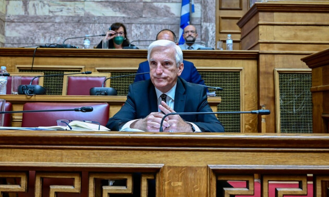 Σκληρό ροκ στην Επιτροπή Θεσμών και κατηγορίες για διαρροές και διαστρεβλώσεις