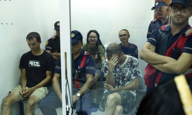 Υπόθεση κατασκοπείας στην Αλβανία: Υπό κράτηση παραμένουν οι δύο Ρώσοι και ο Ουκρανός