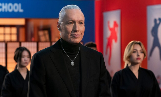 Cobra Kai: Η αφίσα της 5ης σεζόν μας προετοιμάζει για τον επικείμενο πόλεμο του καράτε