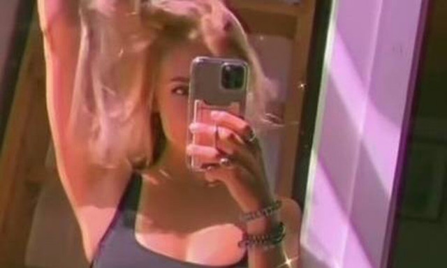 Πικέ: Προκαλεί η νέα του σύντροφος - Χορεύει... Σακίρα με τα εσώρουχα μπροστά στον καθρέφτη