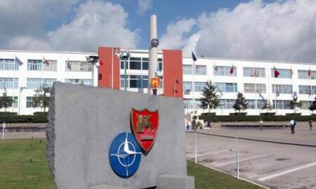 La Repubblica: Ρωσίδα κατάσκοπος κατάφερε να μπει στην βάση του ΝΑΤΟ στη Νάπολη για 10 χρόνια