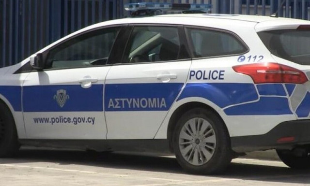 Κύπρος: Bρέφος μεταφέρθηκε σε κλινική με τη βοήθεια της Αστυνομίας