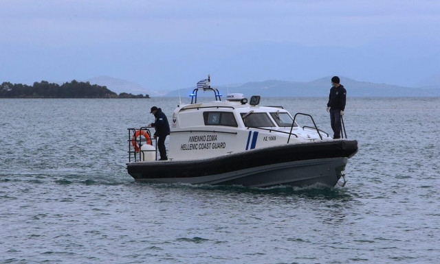 Θρίλερ στα Κουφονήσια: Βρήκαν στη θάλασσα σακούλα με πτώμα