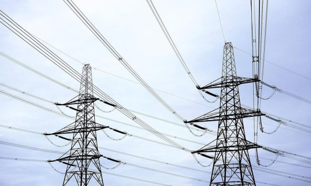 Περιορίζουν την κατανάλωση ρεύματος και φυσικού αερίου νοικοκυριά και επιχειρήσεις