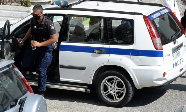 Μύκονος: Διακινούσαν κοκαΐνη μέσα σε γνωστό μπαρ - Σύλληψη τεσσάρων ατόμων