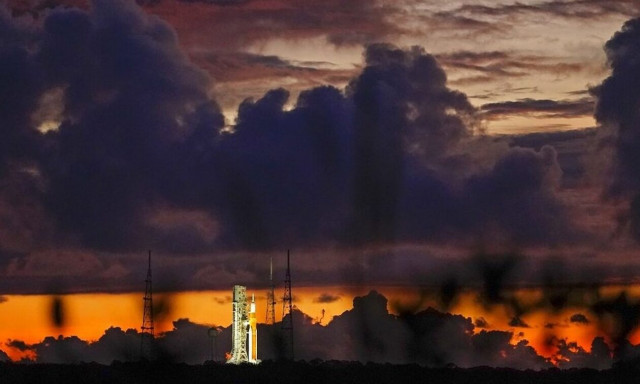 NASA: Θρίλερ με την εκτόξευση της ιστορικής αποστολής «Αrtemis» με προορισμό τη Σελήνη