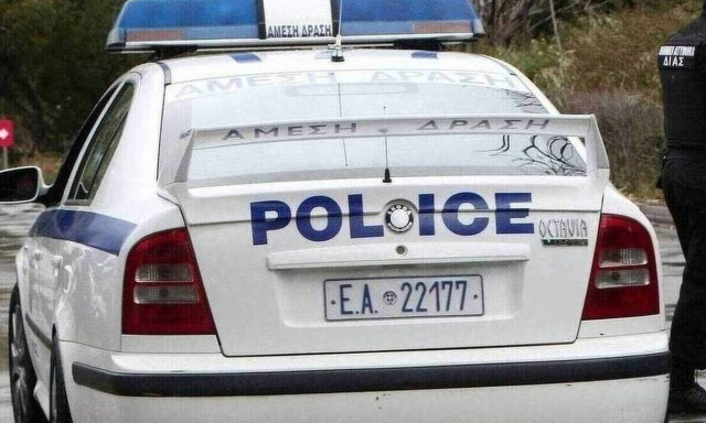 Καταδίωξη κλεμμένου ταξί στην Θήβα - Στο αυτόφωρο ο δράστης