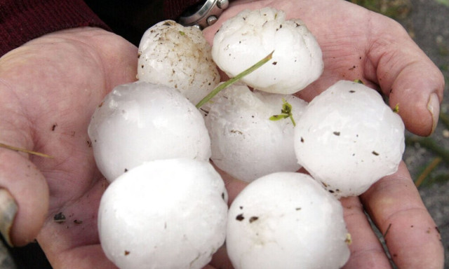 Τραγωδία στην Ισπανία: Κοριτσάκι 20 μηνών χτυπήθηκε απο χαλάζι και πέθανε - Ζημιές και τραυματίες