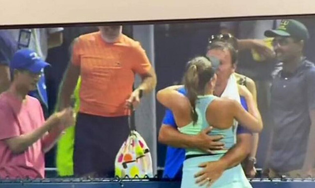 Τένις: Έντονος σχολιασμός για τον πανηγυρισμό πατέρα κόρης - Η χειρονομία που πυροδότησε το Twitter