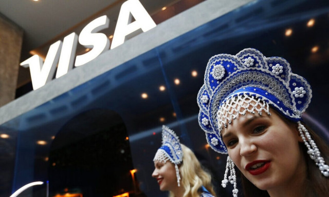 ΕΕ: Αναστέλλει τη συμφωνία με τη Ρωσία για την ταξιδιωτική βίζα - Με αντίποινα απειλεί η Μόσχα