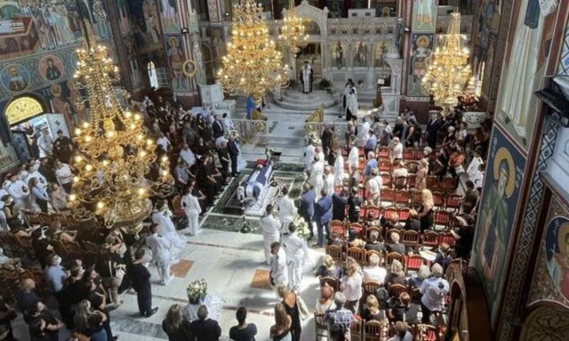 Λάρισα: Ράγισαν καρδιές οι συμμαθητές της 20χρονης Θάλειας - «Δεν θα σε ξεχάσουμε ποτέ»