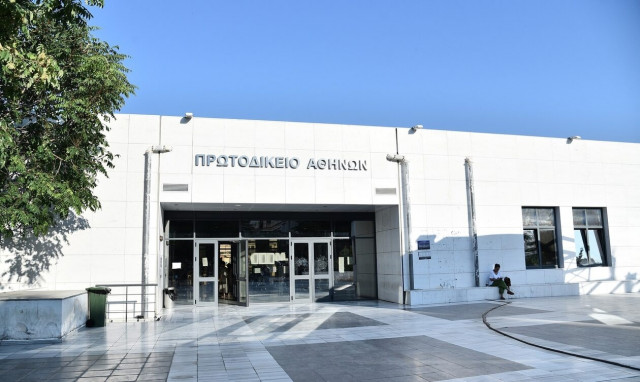 Πέτρος Φιλιππίδης: Συνεχίζεται η δίκη του με τη μαρτυρία φίλης της δεύτερης καταγγέλλουσας