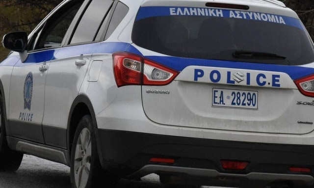 Πολίχνη Θεσσαλονίκης: Θρίλερ με ηλικιωμένο που βρέθηκε νεκρός σε σκεπή σπιτιού