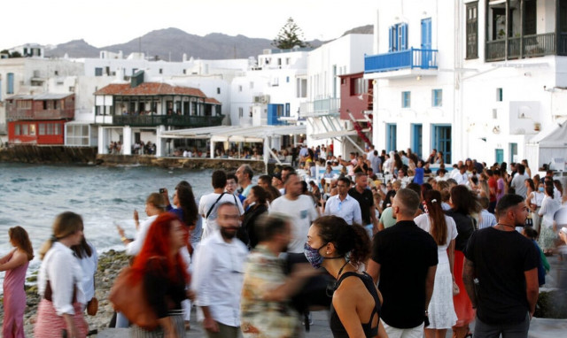 Το «γλωσσάρι» των ντίλερ της Μυκόνου: Η ΕΛ.ΑΣ. ψάχνει τα «μεγάλα κεφάλια» - Πλούσιο «πελατολόγιο»