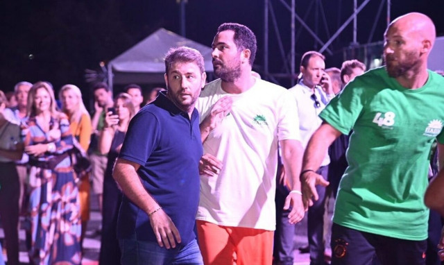 Νίκος Ανδρουλάκης: Κανονικά η ομιλία του απόψε στο Ζάππειο – Αύριο χειρουργείο για τη ρήξη χιαστού