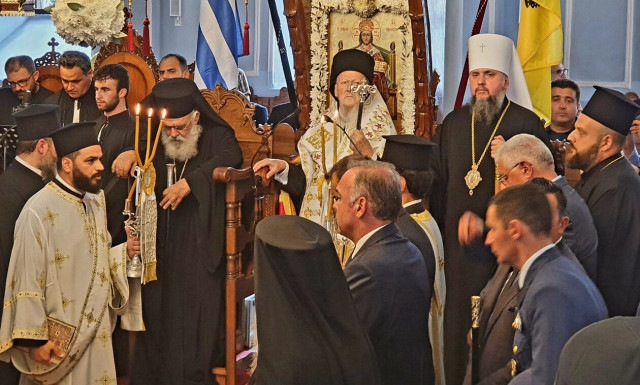 Θάσος: Μηνύματα ενότητας και κοινής συμπόρευσης από Βαρθολομαίο, Ιερώνυμο και Επιφάνιο