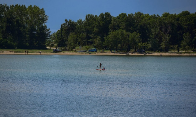Meteo: Ένα καλοκαίρι με απουσία ισχυρών μελτεμιών και άνοδο της θερμοκρασία της θάλασσας