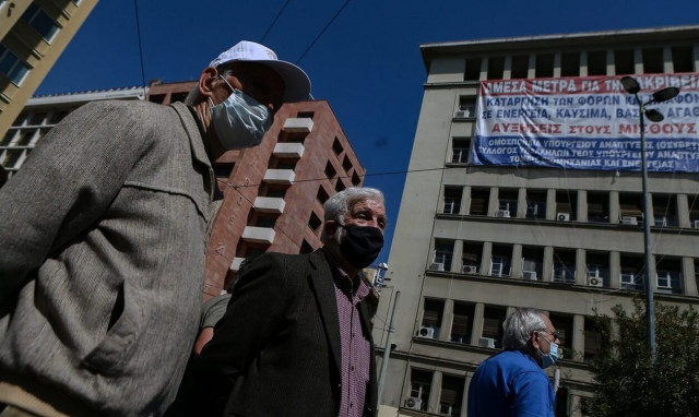 Αυξήσεις έως 7% στις συντάξεις – Θα δοθούν αναδρομικά το Μάρτιο