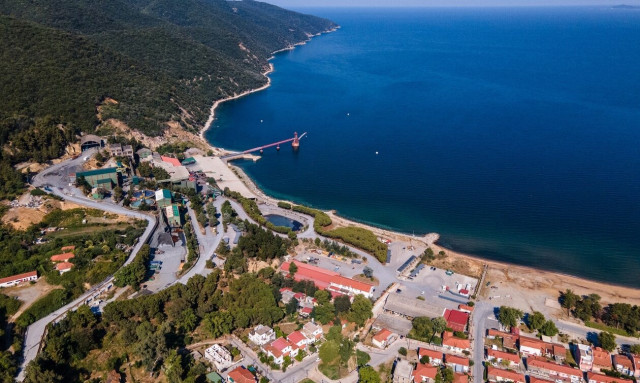 Οι ορυκτές πρώτες ύλες οδηγούν εξαγωγές και οικονομική ανάπτυξη