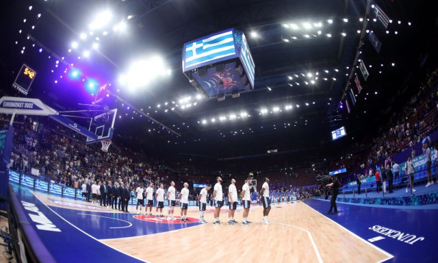 Μ. Βρετανία - Ελλάδα: Ξεχείλιζαν πάθος οι διεθνείς στον εθνικό ύμνο