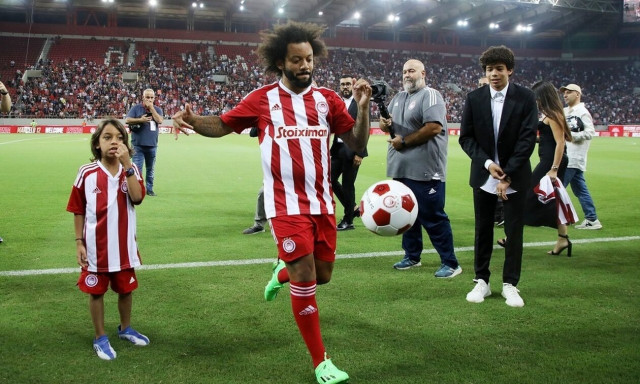 Ολυμπιακός: «Χαμός» στο «Γ. Καραϊσκάκης» για τον Μαρσέλο - Δείτε την επίσημη παρουσίασή του