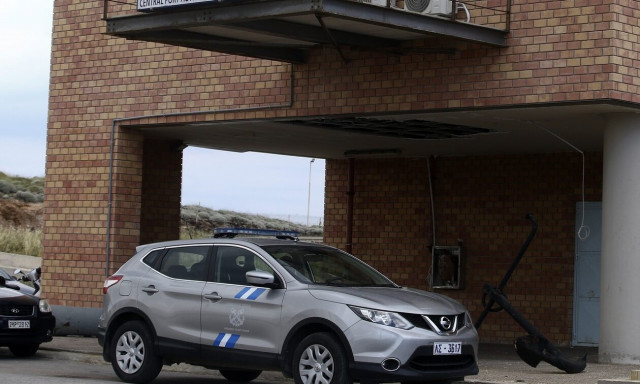 Ραφήνα: Βρέθηκαν κρανίο και οστά - Τα «ξέθαψε» ένα μικρό παιδί ενώ έπαιζε στην παραλία