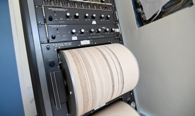 Λέκκας στο Newsbomb.gr: Αποτέλεσμα μετασεισμών η δόνηση κλίμακας 3,9 Ρίχτερ της Θήβας