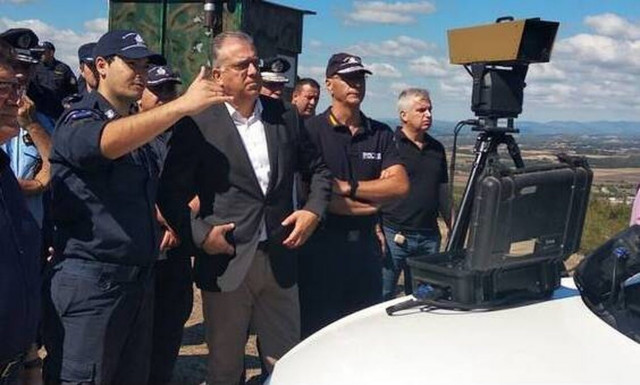 Στον Έβρο ο Θεοδωρικάκος: Πέντε θηριώδη τεθωρακισμένα και 250 προσλήψεις συνοριοφυλάκων