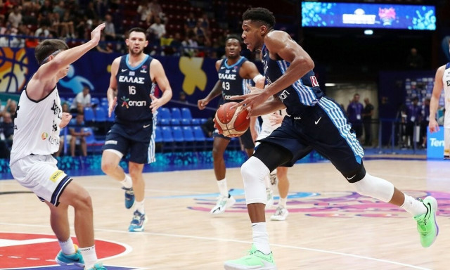 Γιάννης Αντετοκούνμπο: Λήξη συναγερμού με «Greek Freak» - Το «σήκω και πάτα το» του Παπαπέτρου