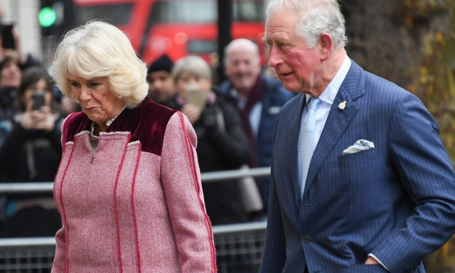 Βασίλισσα Ελισάβετ: Πού πάει η περιουσία της – Τι κληρονομεί ο διάδοχός της Κάρολος